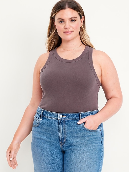 L'image numéro 7 présente Camisole courte moulante pour Femme