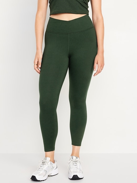 L'image numéro 4 présente Legging NuageConfo à taille très haute longueur 7/8