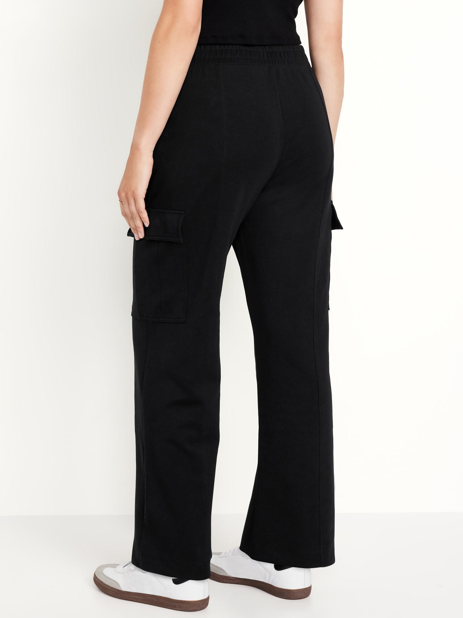 High-Waisted Dynamic Fleece Cargo Pants