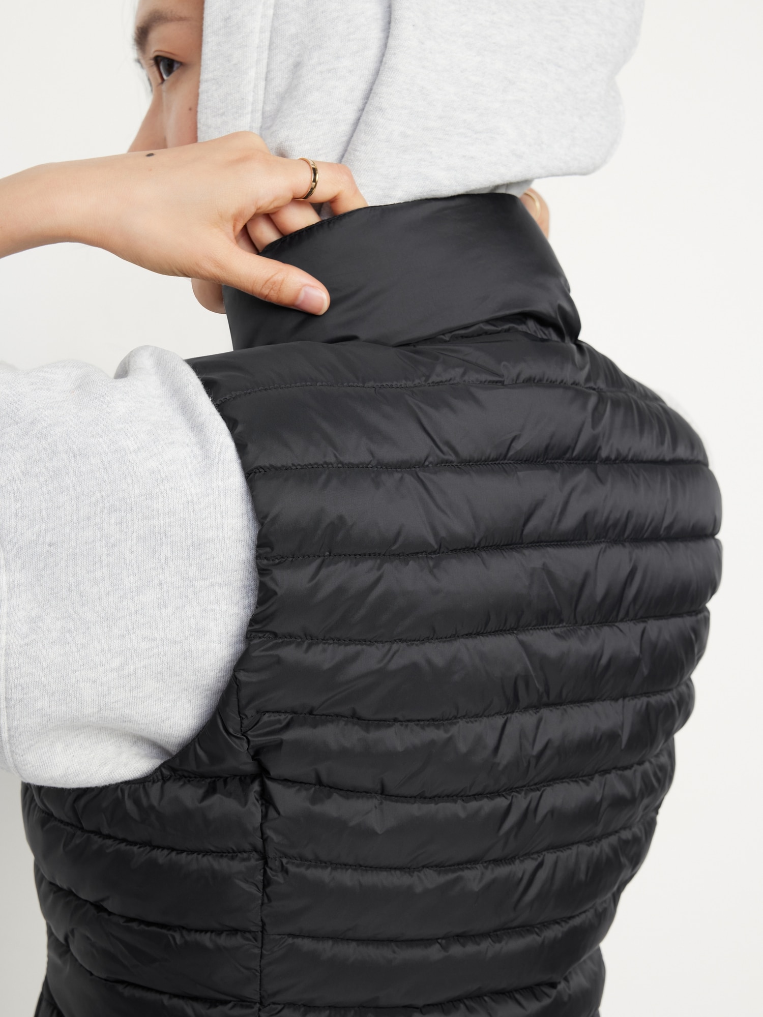 Narrow-Channel Puffer Vest