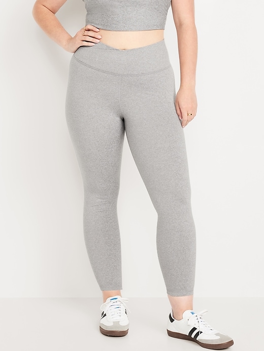 L'image numéro 4 présente Legging NuageConfo à taille très haute longueur 7/8