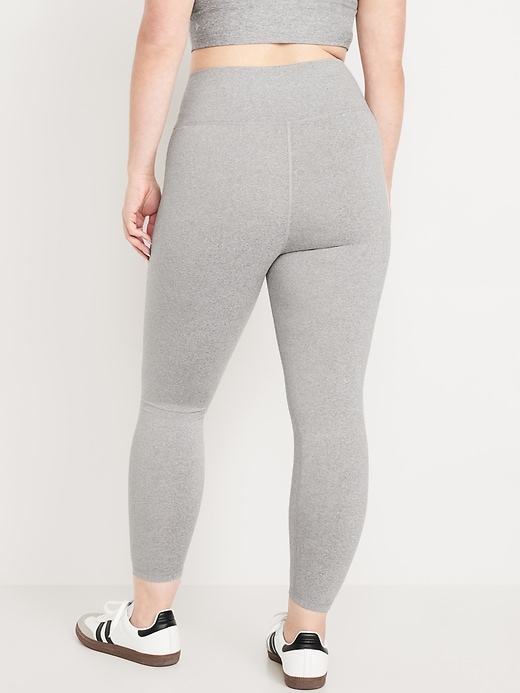 L'image numéro 5 présente Legging NuageConfo à taille très haute longueur 7/8