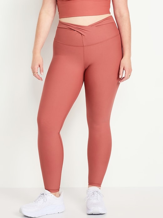 Image number 4 showing, Extra High-Waisted PowerSoft Twist-Front Leggings