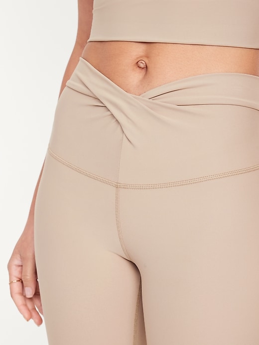 Image number 3 showing, Extra High-Waisted PowerSoft Twist-Front Leggings