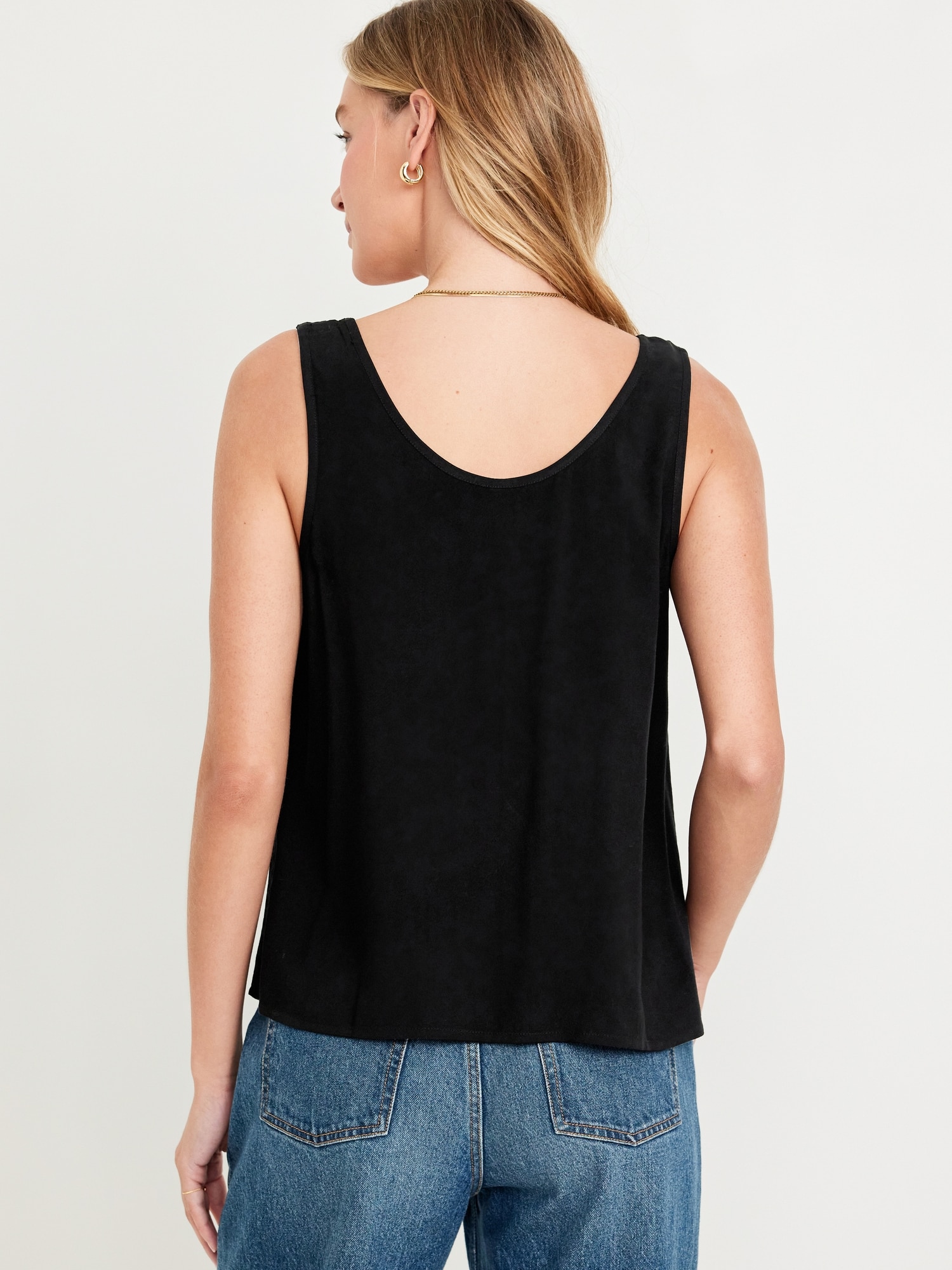 Sleeveless Shell Tank