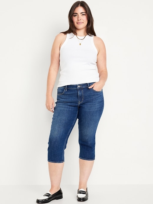 L'image numéro 4 présente Capri Wow à taille mi-basse en denim