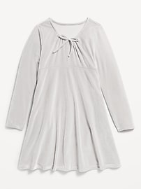 Voir une image plus grande du produit 3 de 3. Robe trapèze en velours à col écharpe à manches longues pour fille