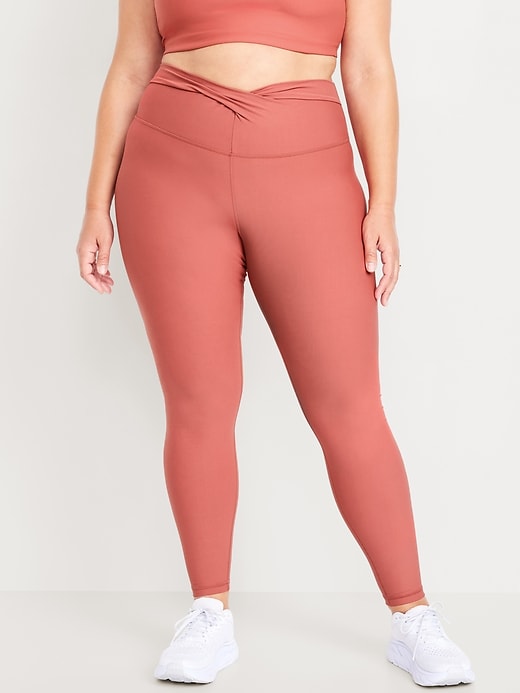 Image number 6 showing, Extra High-Waisted PowerSoft Twist-Front Leggings