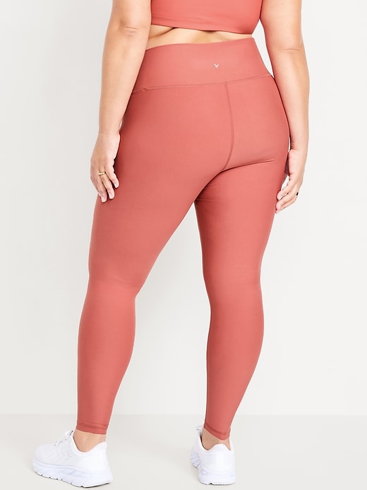 Image number 7 showing, Extra High-Waisted PowerSoft Twist-Front Leggings