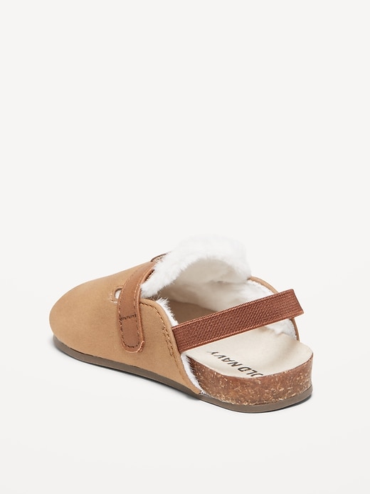 L'image numéro 3 présente Sabots en similisuède à boucle unisexe pour bébé