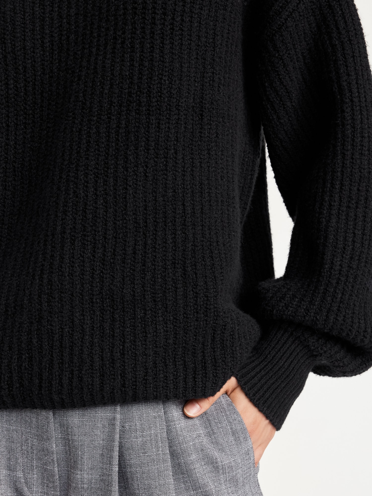 SoSoft Crop Sweater