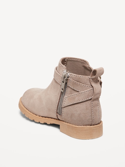 L'image numéro 3 présente Bottes en faux suède à boucle et fermeture à glissière sur le côté pour toute-petite fille
