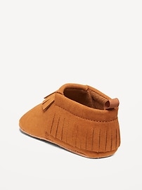 Voir une image plus grande du produit 3 de 3. Mocassins en faux suède pour bébé