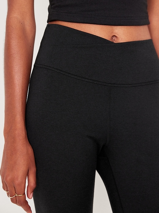 Image number 5 showing, Extra High-Waisted CloudComfy 7/8 Leggings