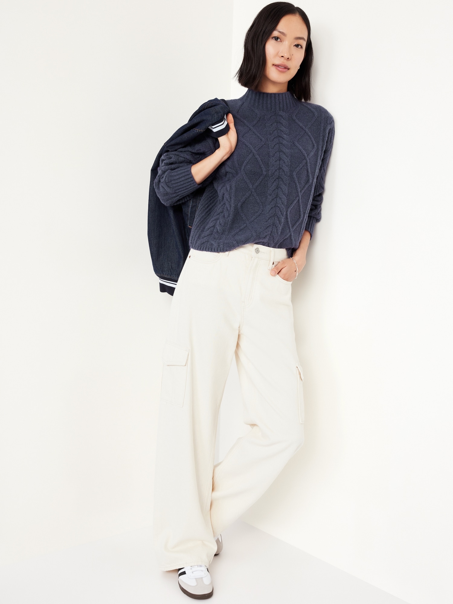 SoSoft Crop Cable-Knit Sweater