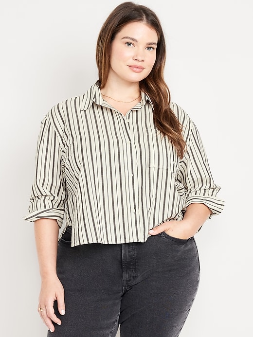 Image number 7 showing, Button-Down Crop Shirt