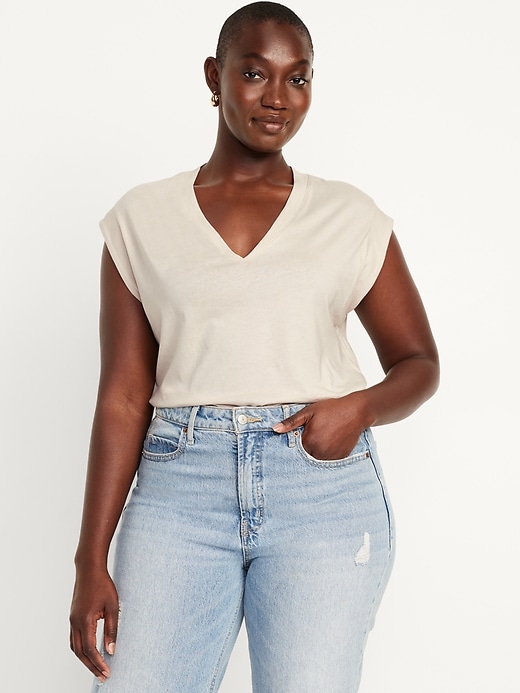 Image number 5 showing, Sleeveless V-Neck Top