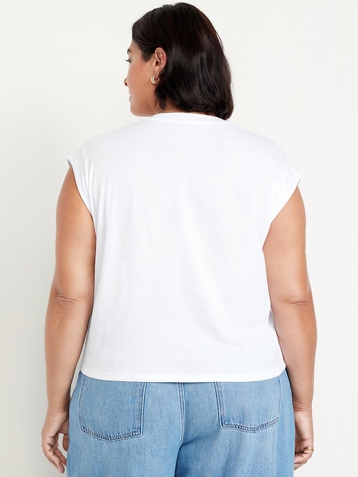 Image number 8 showing, Sleeveless V-Neck Top