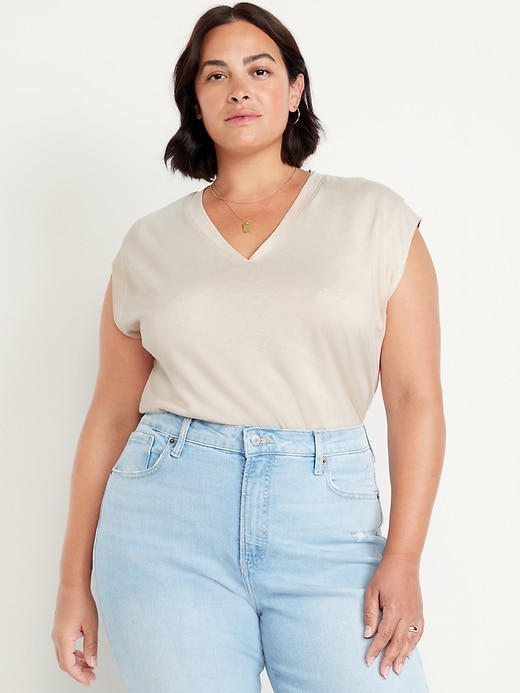 Image number 7 showing, Sleeveless V-Neck Top