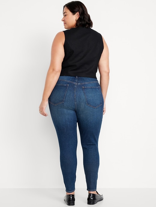 L'image numéro 7 présente Jean Rockstar super ajusté à taille très haute