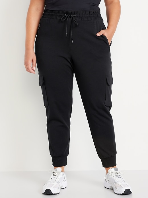 L'image numéro 6 présente Pantalon de jogging cargo à taille haute en Molleton dynamique