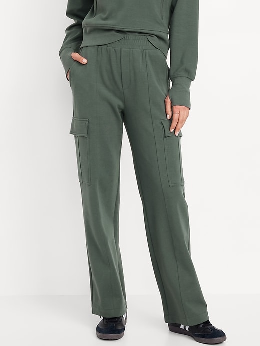 Image number 1 showing, High-Waisted Dynamic Fleece Cargo Pants