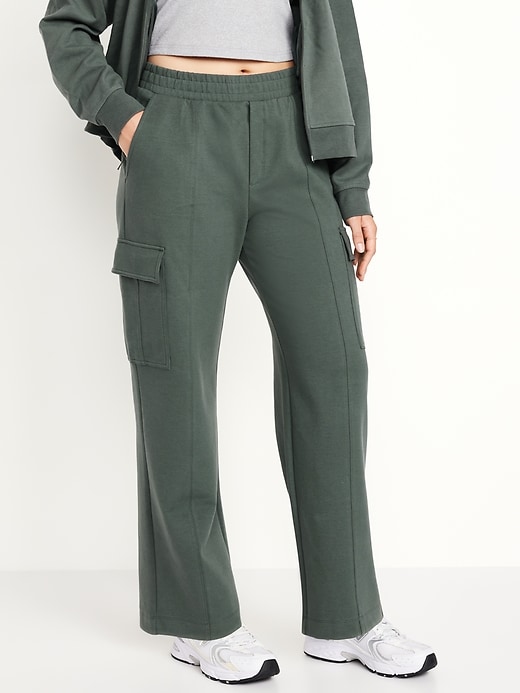 Image number 4 showing, High-Waisted Dynamic Fleece Cargo Pants