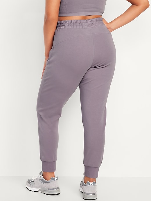 L'image numéro 5 présente Pantalon de jogging à taille haute en molleton dynamique