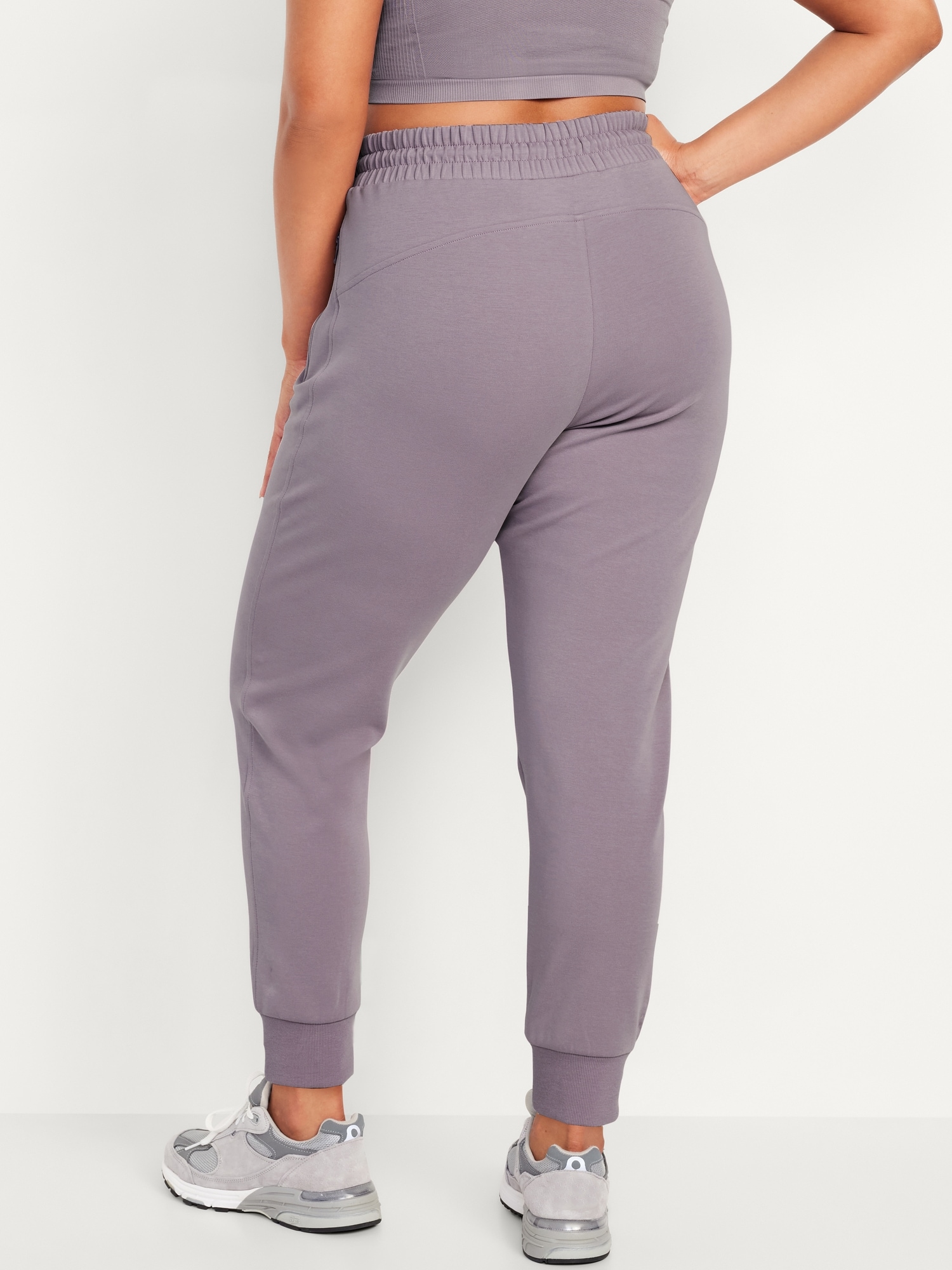 High-Waisted Dynamic Fleece Joggers