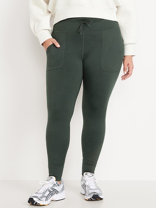 Image number 6 showing, Extra High-Waisted CloudComfy 7/8 Leggings