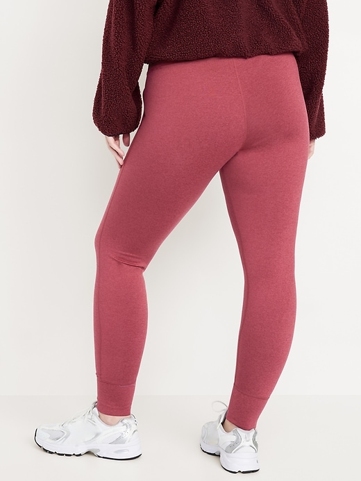 L'image numéro 5 présente Legging NuageConfo à taille très haute longueur 7/8