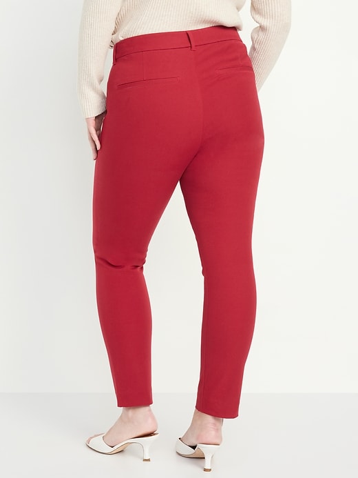 L'image numéro 5 présente Pantalon Pixie ajusté à taille haute longueur cheville