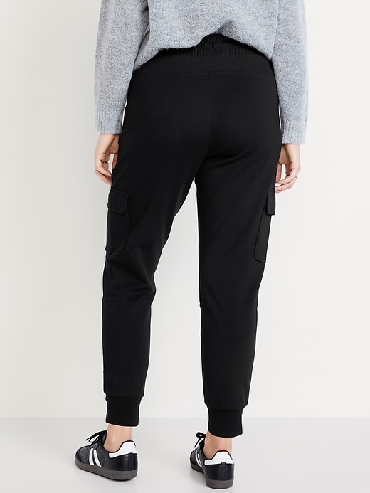 L'image numéro 5 présente Pantalon de jogging cargo à taille haute en Molleton dynamique