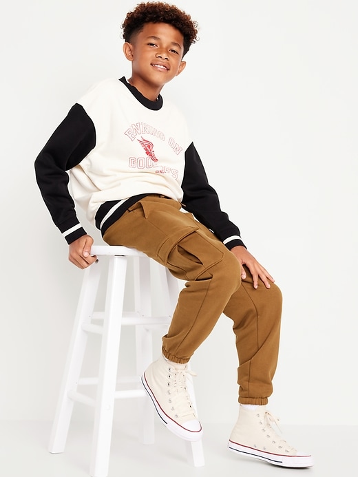 L'image numéro 3 présente Pantalon cargo de jogging coupe généreuse en coton ouaté pour garçon