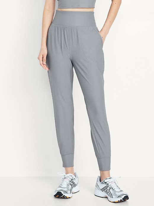 L'image numéro 1 présente Pantalon de jogging PowerSoft côtelé à taille haute longueur 7/8