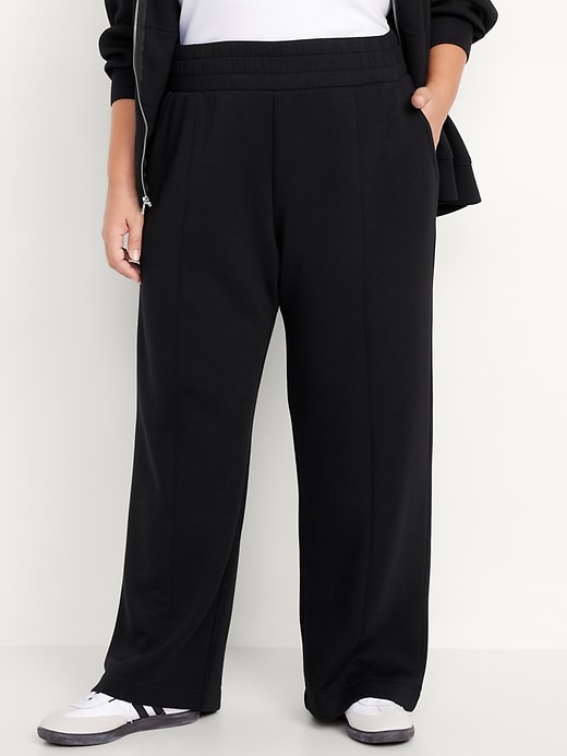 Image number 6 showing, High-Waisted Bounce Fleece Wide-Leg Pants