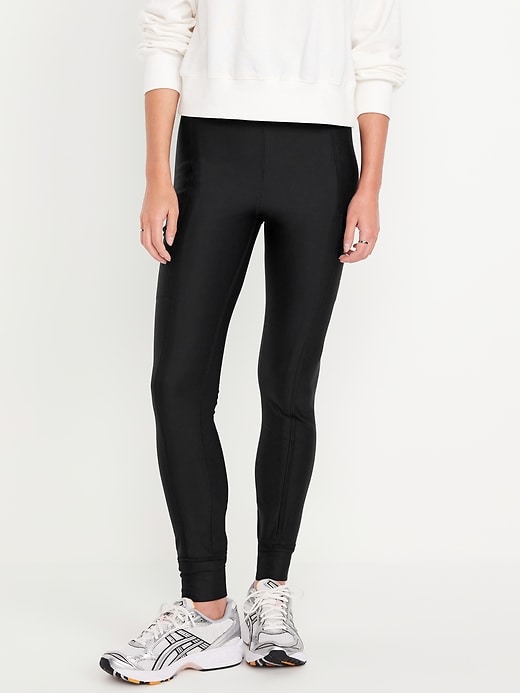 L'image numéro 1 présente Pantalon de jogging cargo court PowerSoft doublé douillet à taille très haute