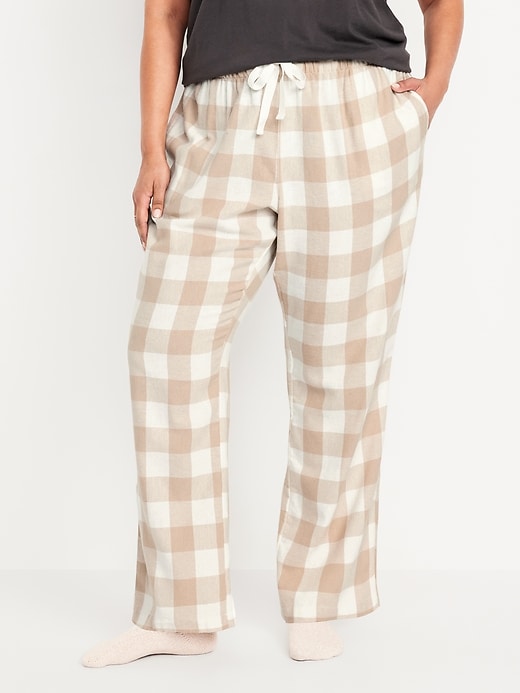 L'image numéro 7 présente Pantalon de pyjama en flanelle à taille mi-basse pour Femme