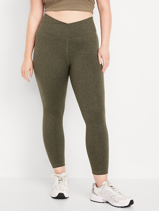 L'image numéro 4 présente Legging NuageConfo à taille très haute longueur 7/8