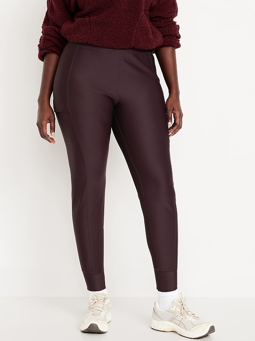 L'image numéro 4 présente Pantalon de jogging cargo court PowerSoft doublé douillet à taille très haute