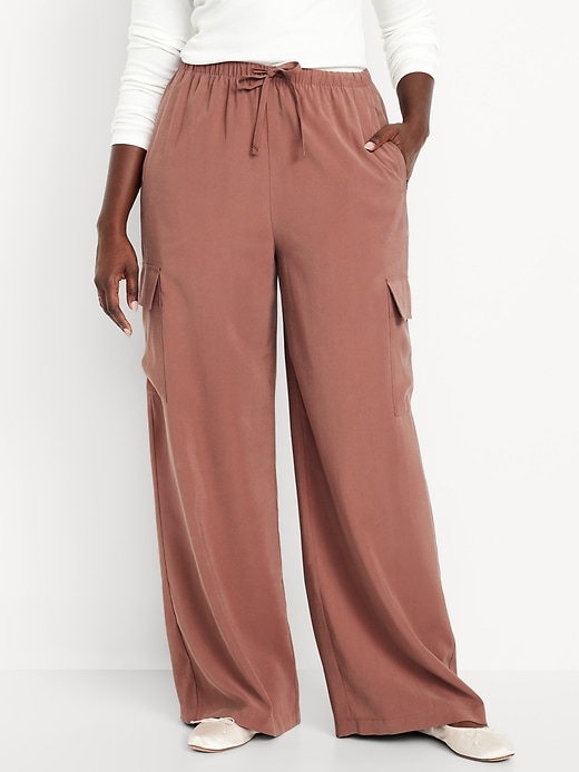 Image number 4 showing, Extra High-Waisted Drapey Cargo Super Wide-Leg Pants