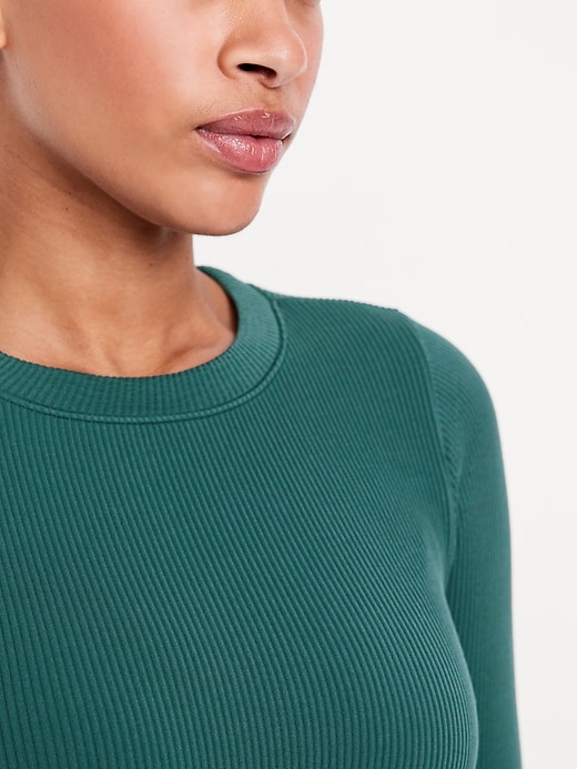 Image number 4 showing, Fitted Seamless Ribbed T-Shirt