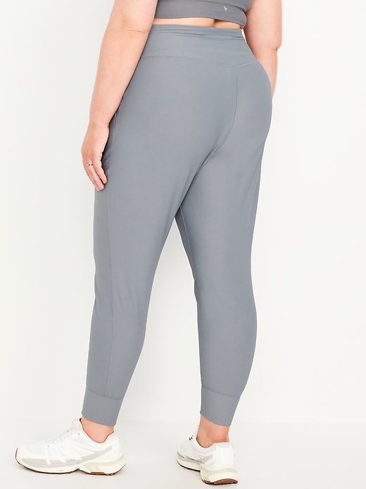 L'image numéro 7 présente Pantalon de jogging PowerSoft côtelé à taille haute longueur 7/8