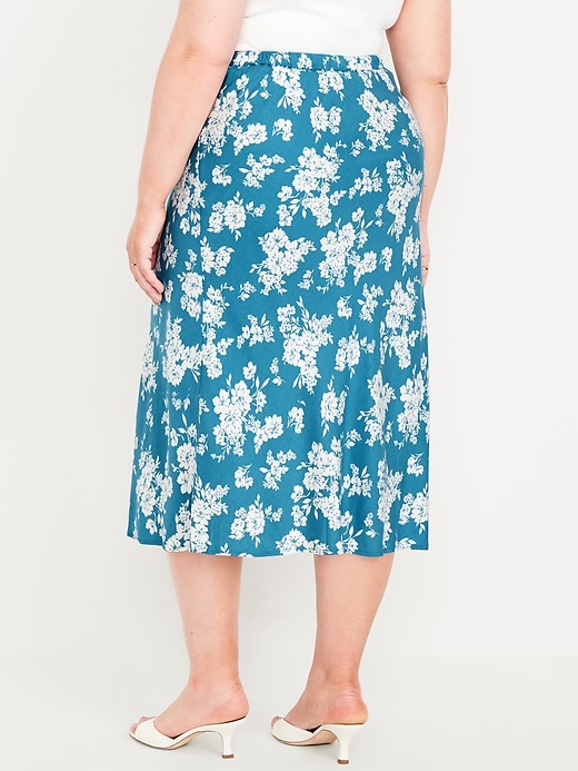 Image number 8 showing, Crepe A-Line Midi Skirt