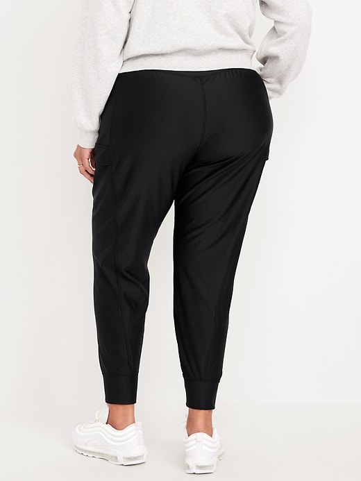 Image number 7 showing, Extra High-Waisted PowerSoft Coze Edition Fleece-Lined 7/8 Cargo Joggers