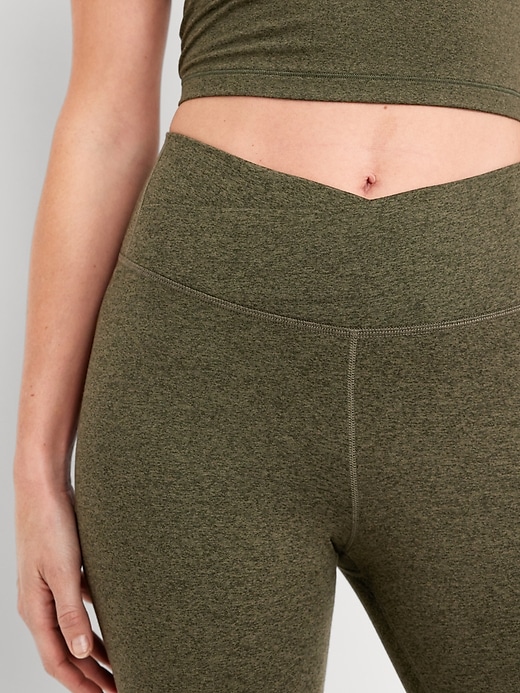 Image number 3 showing, Extra High-Waisted CloudComfy 7/8 Leggings