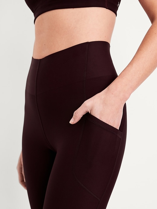 L'image numéro 3 présente Legging PowerSoft à poche et à taille haute longueur 7/8