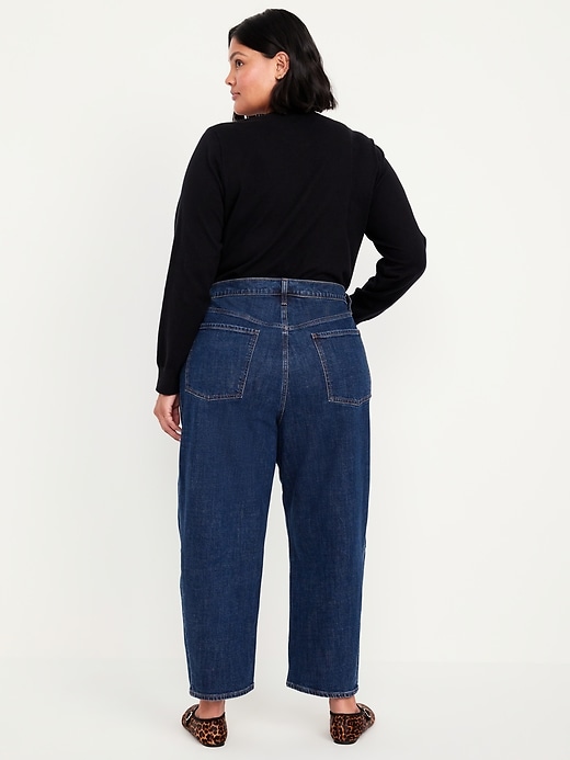 L'image numéro 7 présente Jean coupe baril à taille haute longueur cheville