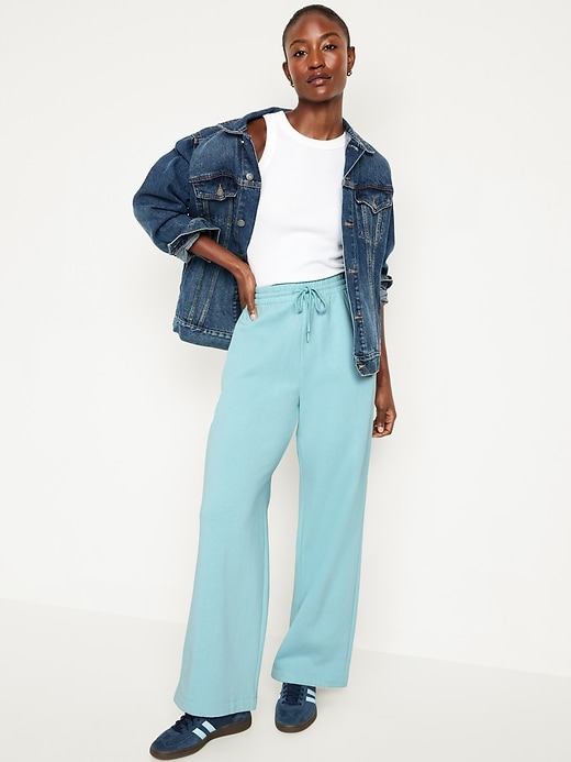 Image number 3 showing, Extra High-Waisted SoComfy Wide-Leg Sweatpants