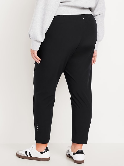 Image number 7 showing, Mid-Rise StretchTech Tapered Run Pants